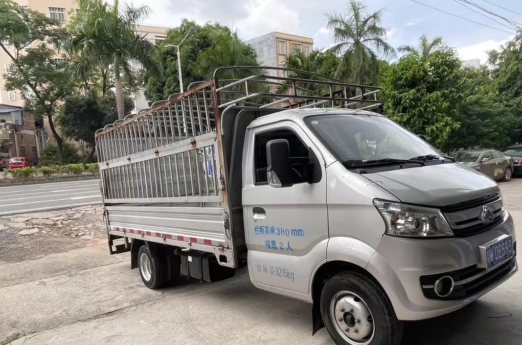跨越长安v3_长安跨越_跨越长安货车