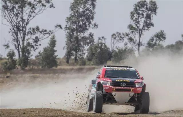 丰田皮卡_丰田皮卡4x4_丰田皮卡hilux